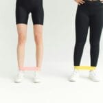 Gumy oporowe do treningu: zestaw dla początkujących i średniozaawansowanych